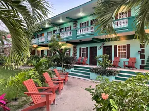 Rainforest Room - Close to Beach - Image 3