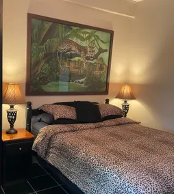 Master Suite - Close to Beach - Image 4