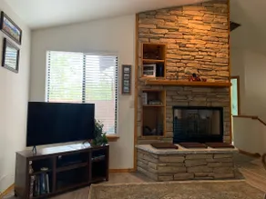 Sunriver Savings! 3B/2Ba House, Hot Tub, Air Cond! - Image 4