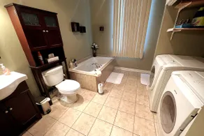 Home away from home, spacious 2 bedroom retreat. - Image 5