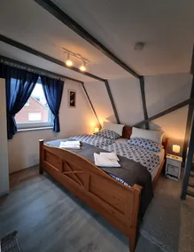 Guest room-Syke - Image 2
