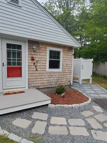 Cozy Ladybug Cottage Near Cape Cod Canal - Image 4