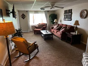 Lovely 1 bedroom apartment unit with pool - Image 2