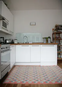 One of a kind Brixton flat with piano & 8ft TV - Image 5