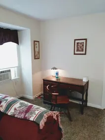 Private Small Apartment - Upstairs Free Parking - Image 3
