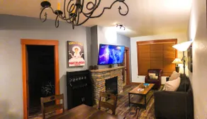 Top Floor Grand Sierra Village Lodge 530+ Reviews! - Image 2
