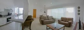 3 bedrooms • 8 guests • Ideal for families • 2 cars - Image 2