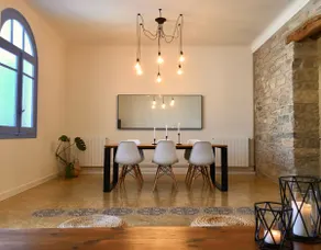 Large apartment with charm in the center of Tàrrega - Image 2