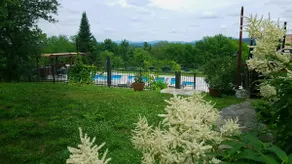 Beautiful estate, in eastern townships, 4 bdr, - Image 3