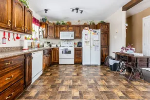 Naggy Nanny's Inn - Image 5