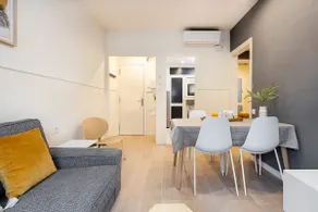 2-Bedroom Apartment in Gracia Nova - Image 3