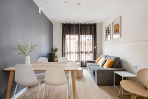 2-Bedroom Apartment in Gracia Nova - Image 2