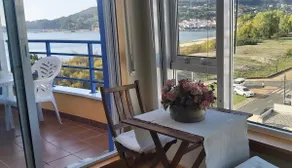 Oceanfront apartment with beautiful views - Image 3