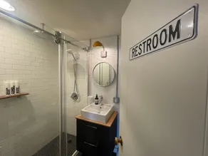 Glacier Bear Loft: Downtown + Design + Adventure - Image 5