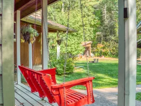 Entire Home Nestled in Nature | Family Retreat - Image 4
