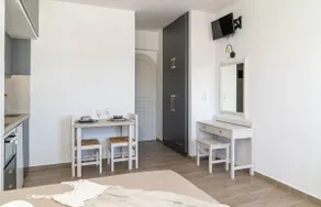 Renata Mare Beachside Studios - Image 4