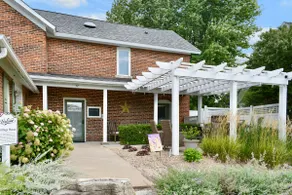 Village House Inn - Image 2