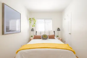 Amazing Location! Chic Apt Steps to Beach & Cafes! - Image 3