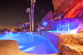 Exclusive Camelback Mansion - Panoramic Views - Image 2