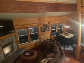 Tamarack Lodge-Mt Hood Ski Chalet Sleeps up to 12 - Image 4