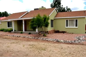 2BD/2BA Peaceful Getaway w/ Red Rock views! - Image 2