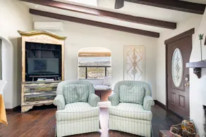 Historic home at Joshua Tree National Park border - Image 3