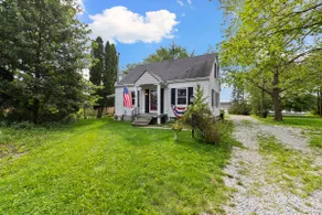 Fishmen's Dream! Lake St Clair House! Boat Space! - Image 2