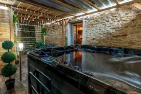 Cozy duplex with jacuzzi, 20 min from Disneyland® Paris - Image 2