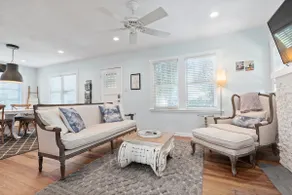 Heart of Town Cottage with Hot Tub - Image 2