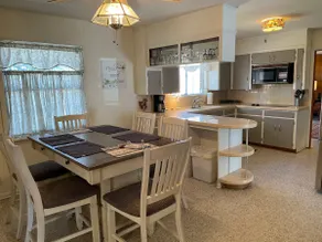 Conveniently located! Huge and close to Oaklawn! - Image 2
