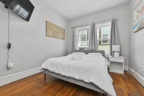 The Maverick Upstairs - NEW! - Lux Apartment - 2 Miles From Airport & Downtown Boston - Image 5