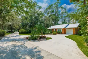 Quiet cottage 10 minutes from downtown Deland - Image 2