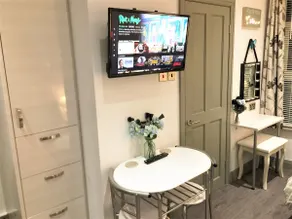 Perfect Studio Apartment! With all you need +more! - Image 4