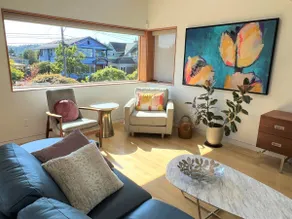 Goldfinch House - Scandinavian Modern Near Beaches - Image 4