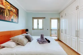 5* Luxury villa: Sea ​​view, jacuzzi & heated pool - Image 5