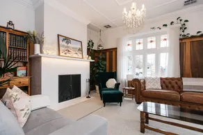 Harmony House - CBD, Heritage, Homey, Open fire! - Image 2