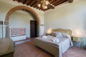 Elegant villa with private pool near Cortona - Image 5
