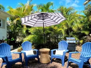 The LUV Shack! · Close to Beaches·Dining·Shopping - Image 2