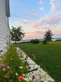 Stylish waterfront retreat, 1 hr to DC - Image 5