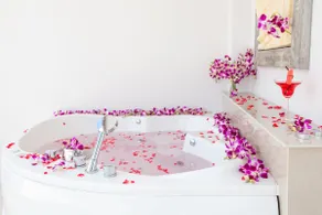 ROOF JACUZZI AND PRIVATE POOL 3BEDROOM VILLA LUX1 - Image 4