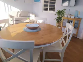 Walk to beach, park, cafes. Perfect retreat! - Image 3