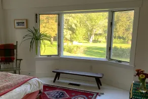 Flower Farm Getaway 2BR, 20 Min To Boston - Image 2