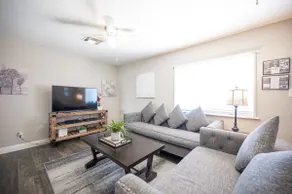25%Off Special - Charming 2 Bedroom House - Image 2