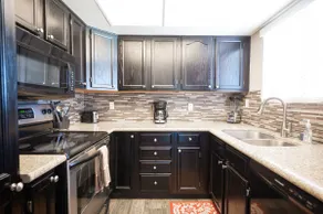 25%Off Special - Charming 2 Bedroom House - Image 5