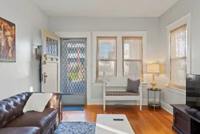 Home Away From Home+Snacks! Central Cincinnati - Image 5