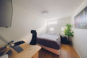 Smart Luxury - Private Gym, Hot Tub & Sauna - Image 3