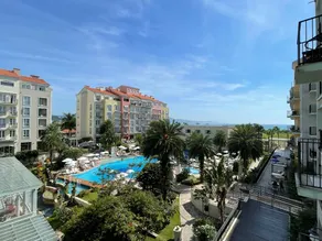 Pool-front studio at IL CAMPANARIO JURERE - Image 2