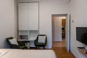 Sunbird Apartment Budapest - Image 5