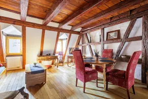 Exceptional Duplex facing the Cathedral - Image 3