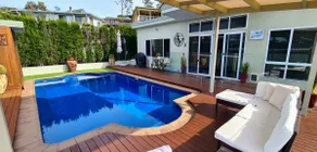 The Pool House - Image 2